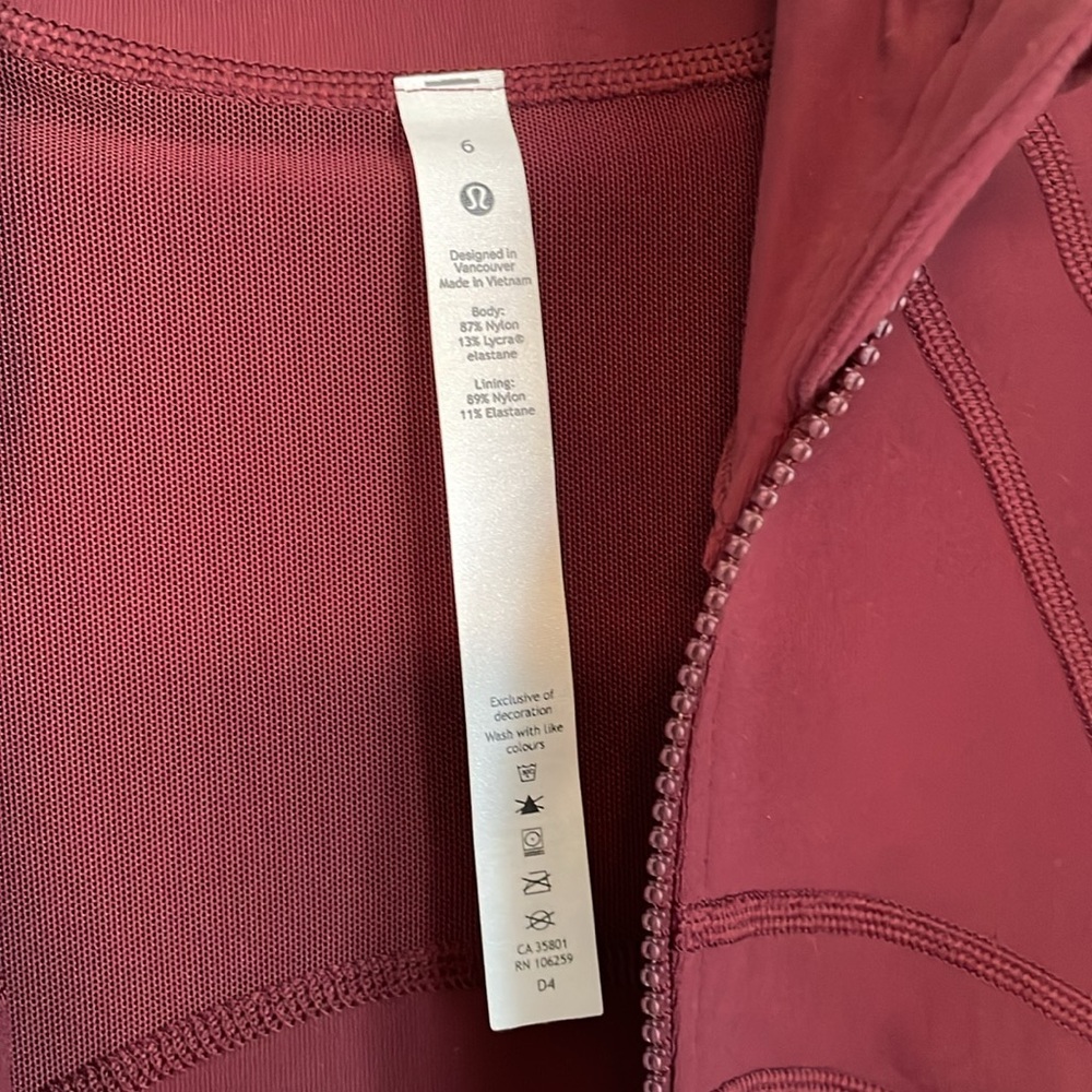 Lululemon Define Jacket
Red Merlot Size 6 - Picture 5 of 12